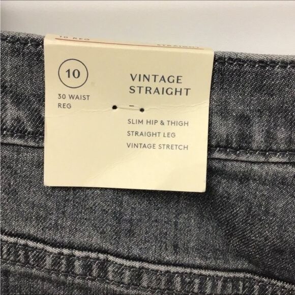 Universal Thread Women’s High-Rise Vintage Distressed Straight Jeans, size 10 - Picture 7 of 11